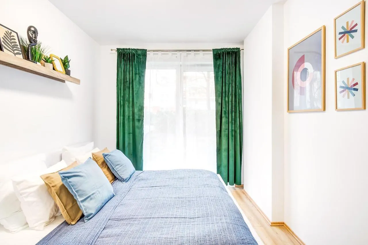 Tranquil Apartment With Free Parking And Garden Connection In The Downtown Budapešť
