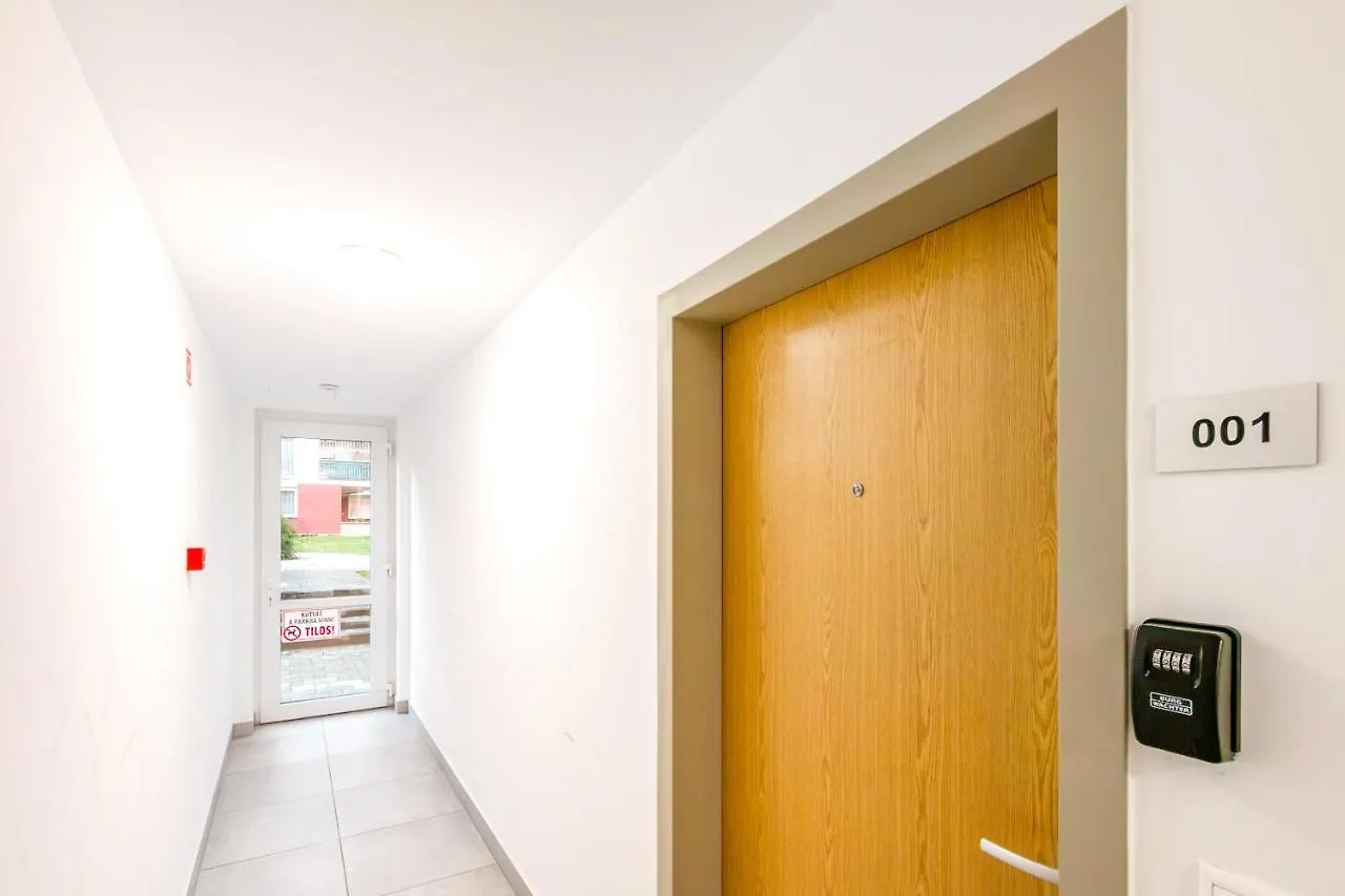 Tranquil Apartment With Free Parking And Garden Connection In The Downtown Budapešť 0*,